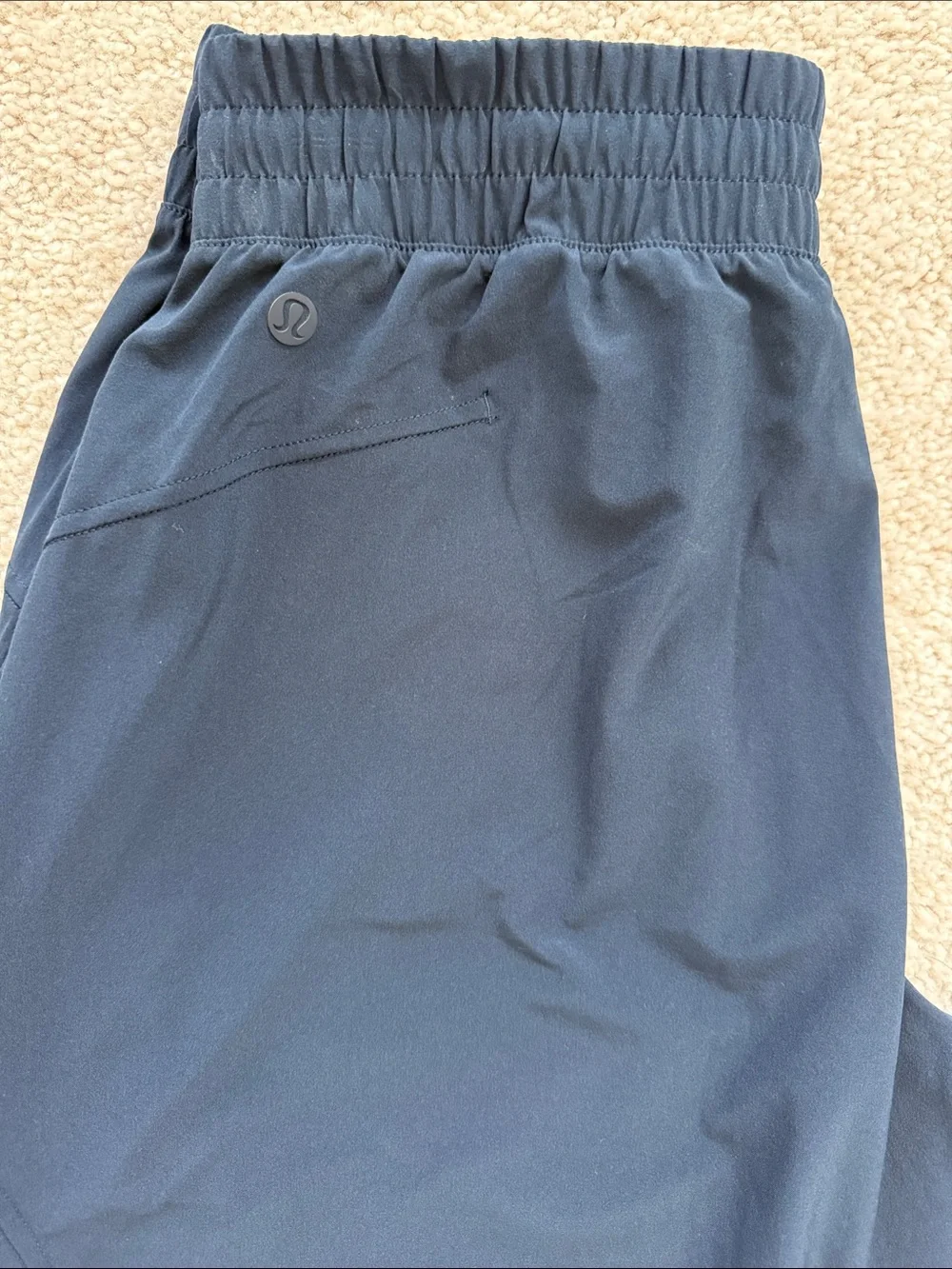 lululemon athletica Swift Wide-Leg Pants size 6 navy